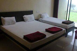 Chitrakoot Hill Resort, Saputara 2